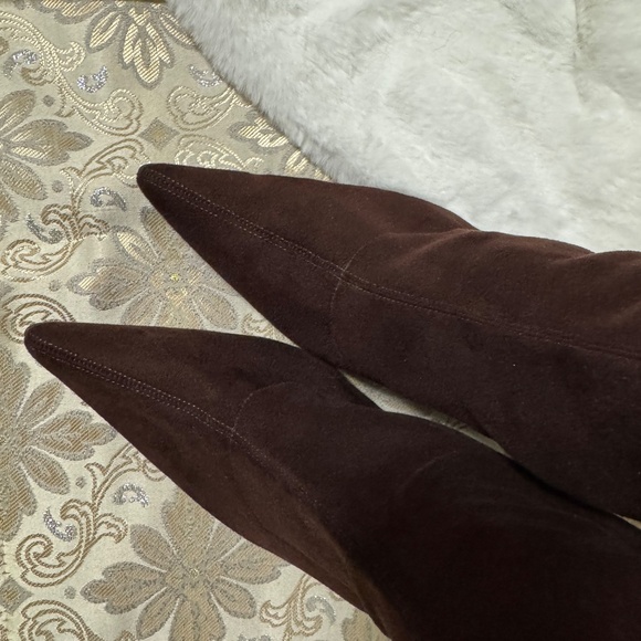 Kneehigh Fabric Upper Boots - Picture 2 of 4